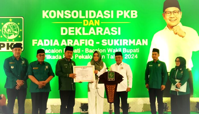 Fadia dan Sukirman Deklarasi Pasangan Pilkada Pekalongan